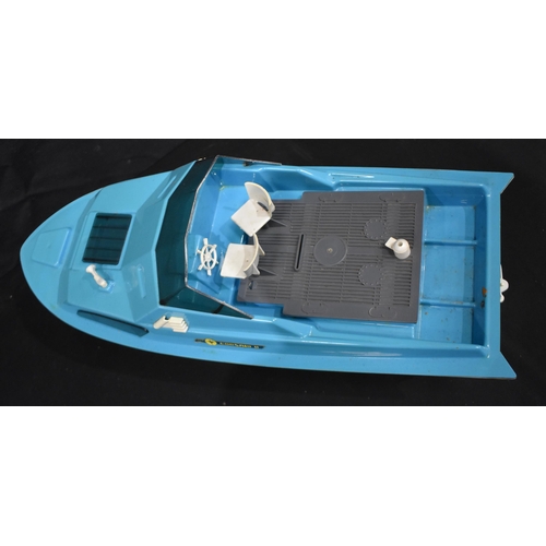 3448 - A boxed Italian Monteleone Cruiser Corsair model boat 51 x 17.5cm