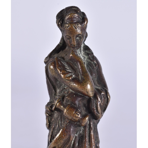 147 - AN 18TH/19TH CENTURY EUROPEAN BRONZE FIGURE OF A FEMALE upon a later onyx base. Bronze 9.5 cm high.
