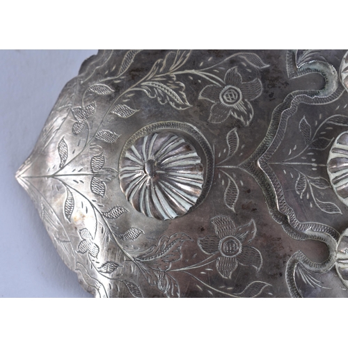 180 - AN UNUSUAL 19TH CENTURY ISLAMIC MIDDLE EASTERN SILVER BUCKLE. 177 grams. 15 cm x 12 cm.