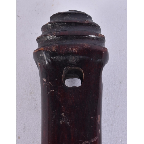 61 - A MAORI TRIBAL CARVED WOOD PATU CLUB. 38 cm long.