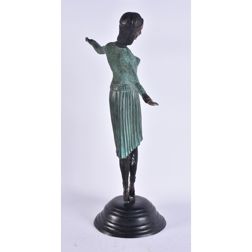 71 - A LARGE CONTEMPORARY BRONZE STUDY OF A FEMALE. 48 cm high.
