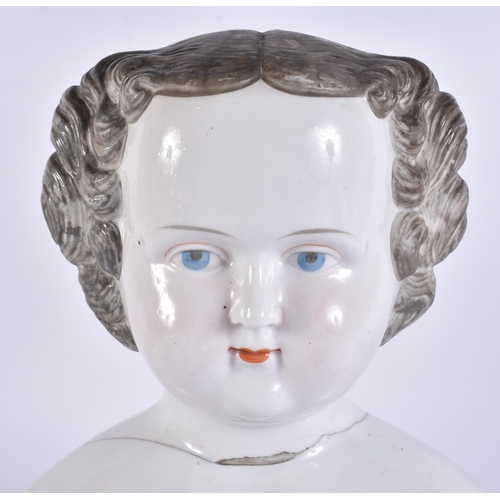 92 - A VERY UNUSUAL 19TH CENTURY ENGLISH PORCELAIN SHOULDER BUST. 25 cm x 15 cm.