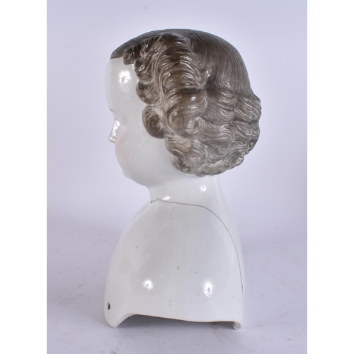 92 - A VERY UNUSUAL 19TH CENTURY ENGLISH PORCELAIN SHOULDER BUST. 25 cm x 15 cm.