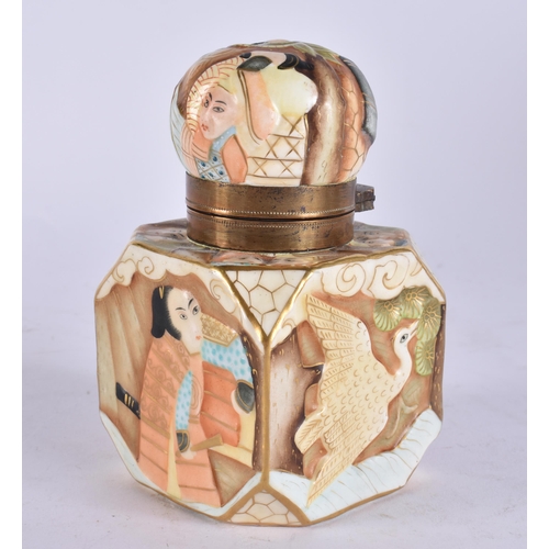 95 - A LATE 19TH CENTURY FRENCH PORCELAIN SCENT BOTTLE decorated with Japanese figures. 13 cm high.