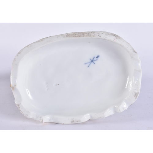 99 - AN ANTIQUE GERMAN PORCELAIN FIGURE OF A DANCING MALE AND FEMALE. 20 cm high.