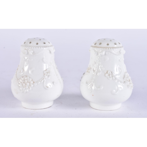 117 - A RARE PAIR OF ANTIQUE WEDGWOOD MINIATURE PORCELAIN CONDIMENTS. 5.5 cm x 4.5 cm.