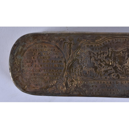 122 - AN 18TH CENTURY EUROPEAN BRASS TOBACCO BOX. 16 cm x 5 cm.