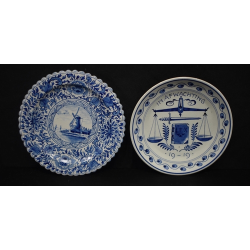 3912 - A collection of early 20th century Dutch delftware pottery (largest 25cm). (10)
