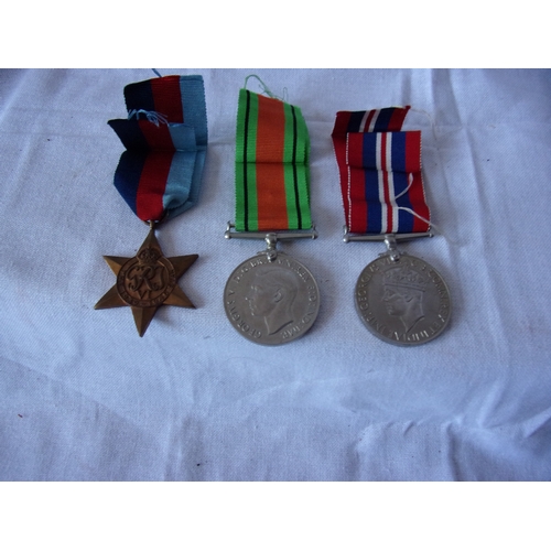 116 - WWII medals