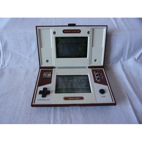 134 - Ninetendo game & watch donkey Kong II w/o