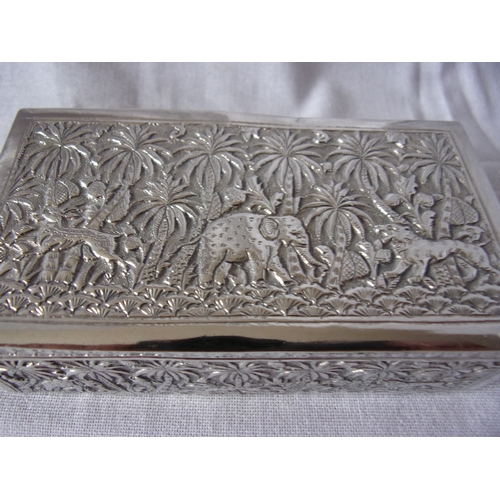 150 - Indian silver box with lid 150g