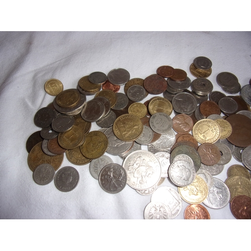 102 - Quantity of old foreign coins