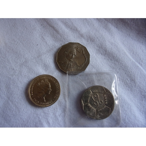 105 - Quantity of collectable coins including silver