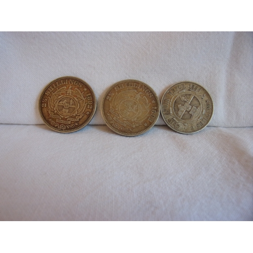 134 - South African silver coins 2 x 2 ½ shillings & 1 x 2 shillings