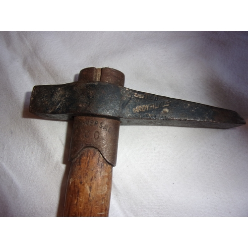 262 - Hardys small pick hammer thought to be military