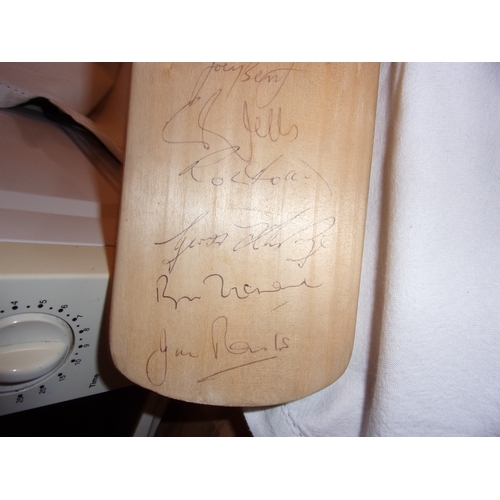 109 - Autographed cricket bat Old England XI 2007