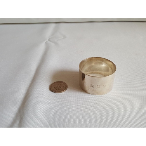 272 - HM silver napkin ring c1948 by Viners