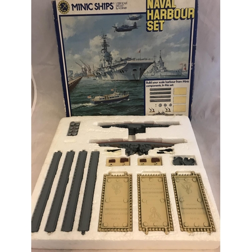 284 - Minic ships naval harbour set