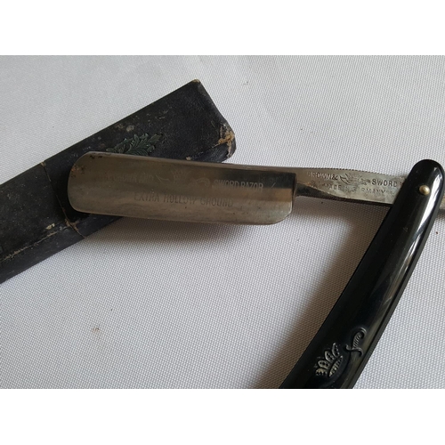 148 - Crown & Sword razor in a John Watts box