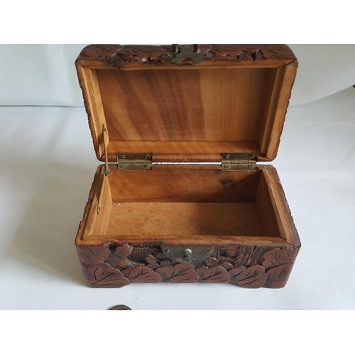321 - vintage camphorwood carved box