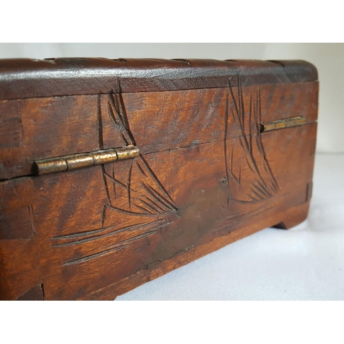 321 - vintage camphorwood carved box