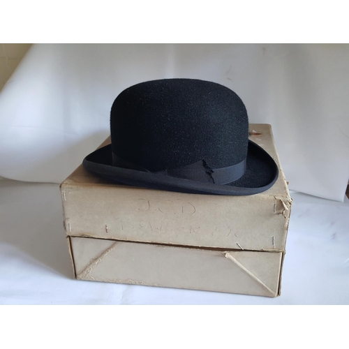 81 - Lincoln Bennett Burlington bowler hat boxed