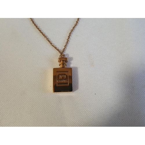 123 - Chanel no.5 necklace