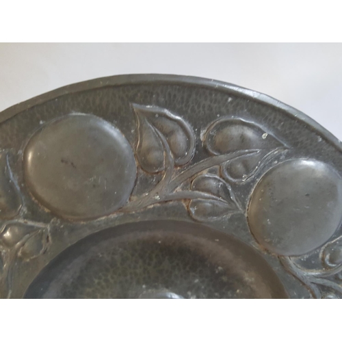 131 - Art Nouveau pewter charger