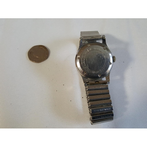 88 - 1960s Surena watch working order