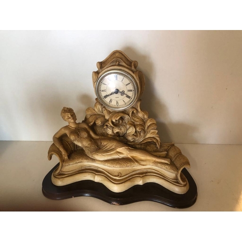 1 - Quarts resin mantle clock