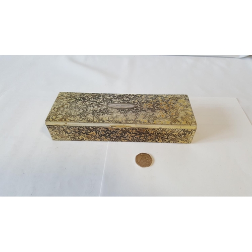 105 - vintage trinket box
