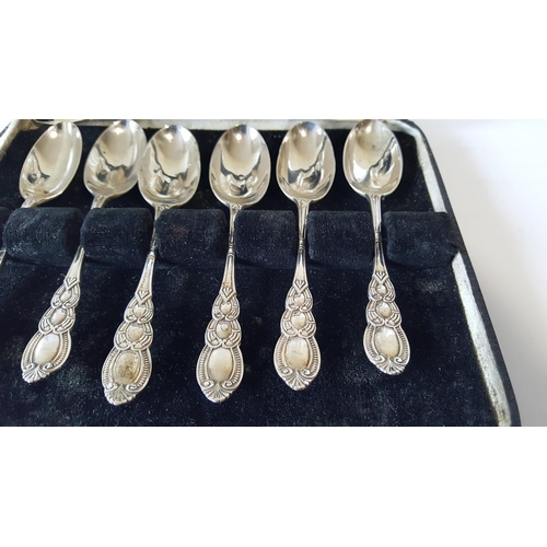 124 - HM silver set of spoons & sugar tongs by Josiah Williams & Co c1912 84grams