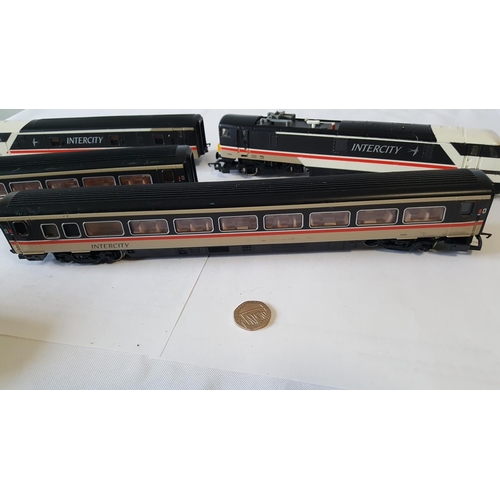 91 - Hornby 00 gauge Intercity 225 train set