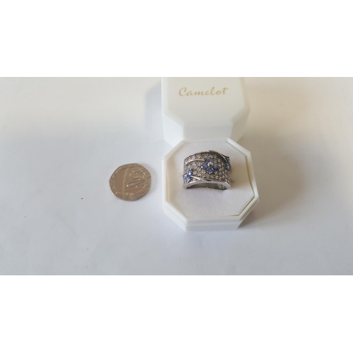 98 - 925 silver & CZ Camelot ring size O