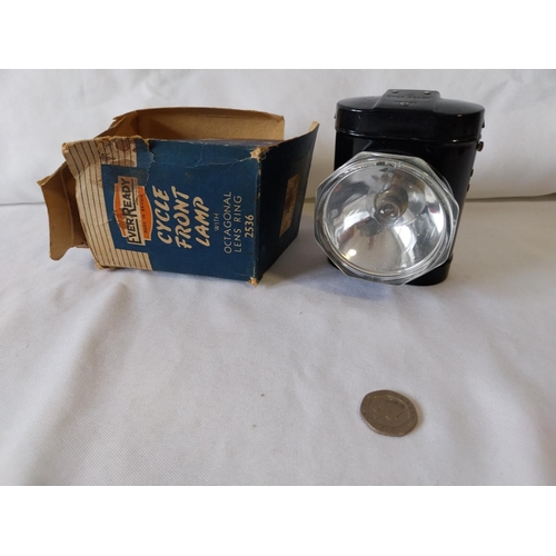 100 - vintage unused Ever Ready cycle lamp