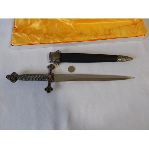 143 - Ceremonial Masonic Dagger boxed