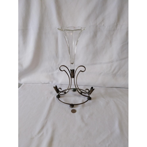 250 - silver plated center piece only 1 glass