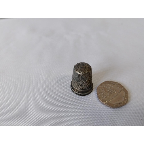 266 - HM silver thimble