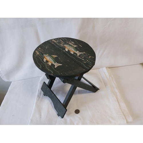 277 - vintage folding stool