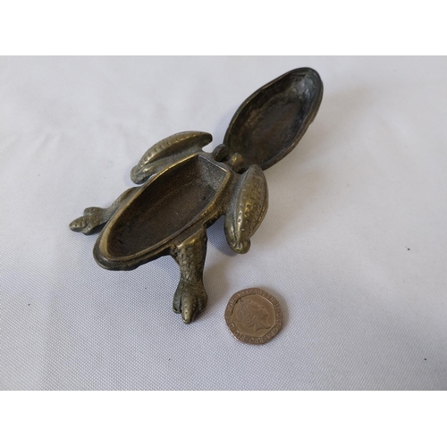 113 - vintage frog brass ashtray