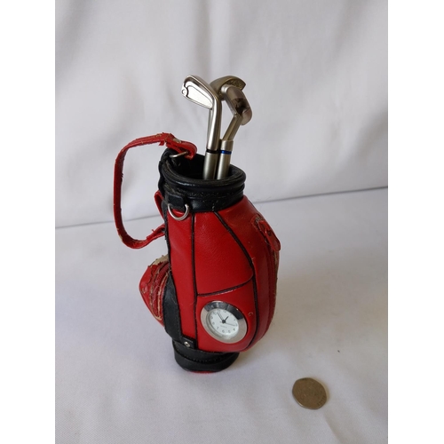 125 - golf bag desk clock