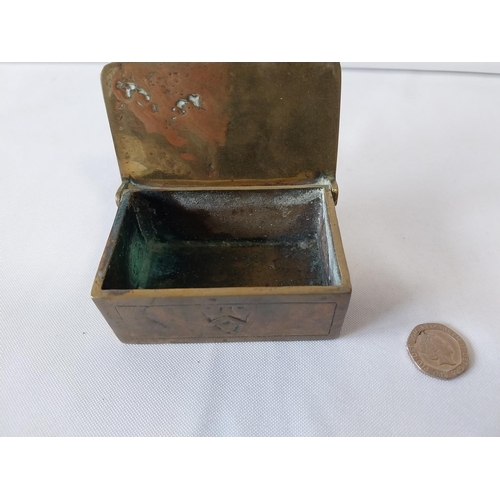 80 - antique brass Shakespeare scene box