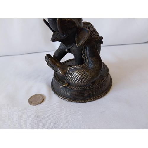 286 - vintage bronze statue of an elephant & crocodile fighting