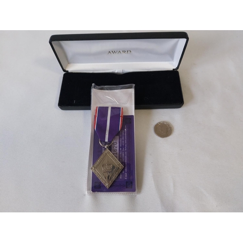 394 - boxed Diamond Jubilee medal