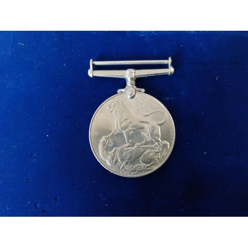 132 - WW2 1939-1945 medal