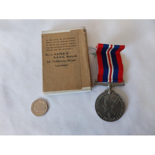 345 - WW2 1939-1945 war medal boxed