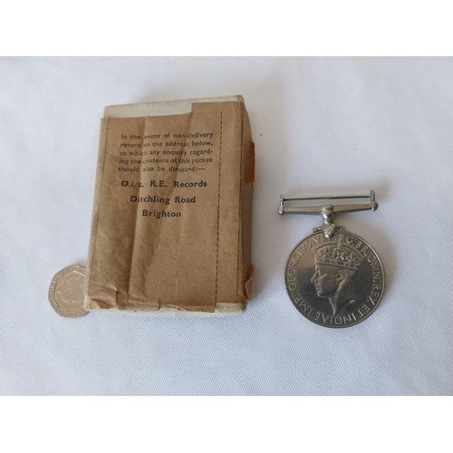 361 - WW2 1939-1945 war medal boxed