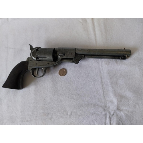 367 - reproduction Navy Colt revolver