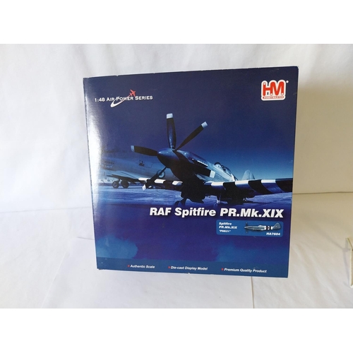 39 - Hobbymaster 1:48 Air Power Series RAF Spitfire PR.Mk.XIX model mint