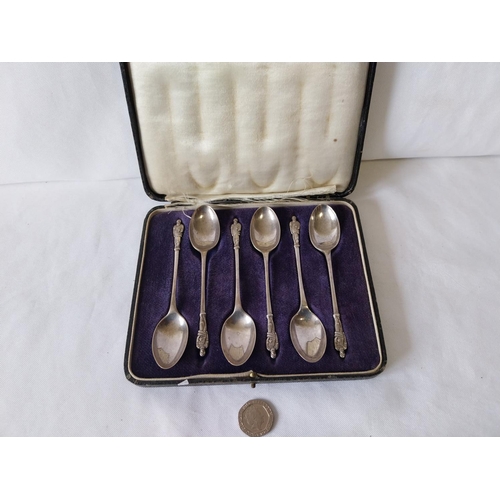 93 - HM silver set of 6 apostle spoons by Robert Pringle & Sons c1906